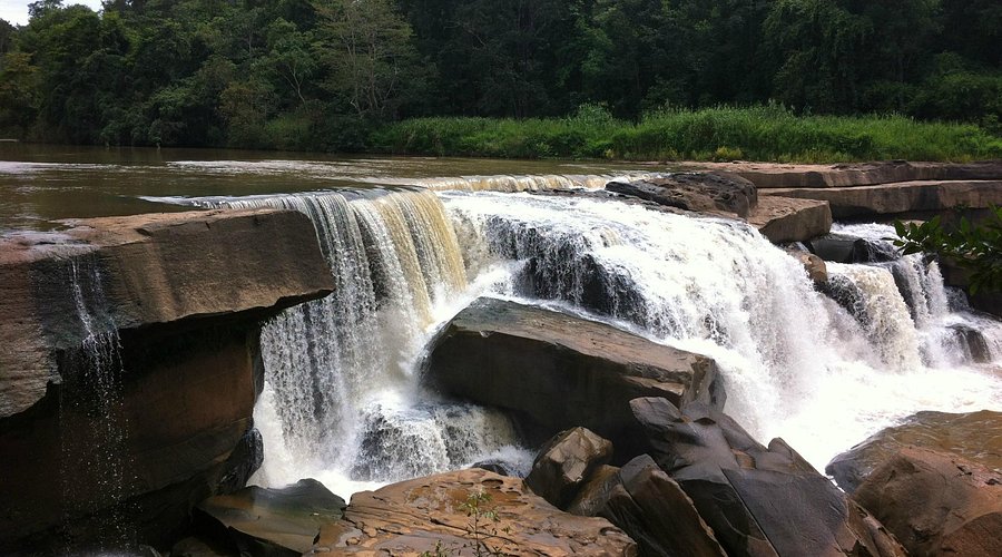 น้ำตกแก่งโสภา